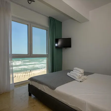 Elithe Promenada Mamaia Nord شقة