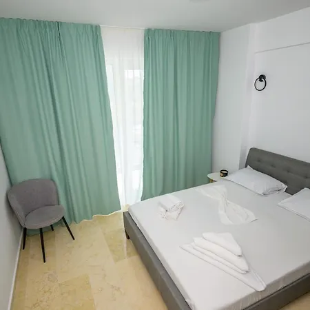 アパート Elithe Promenada Mamaia Nord ナボダリ